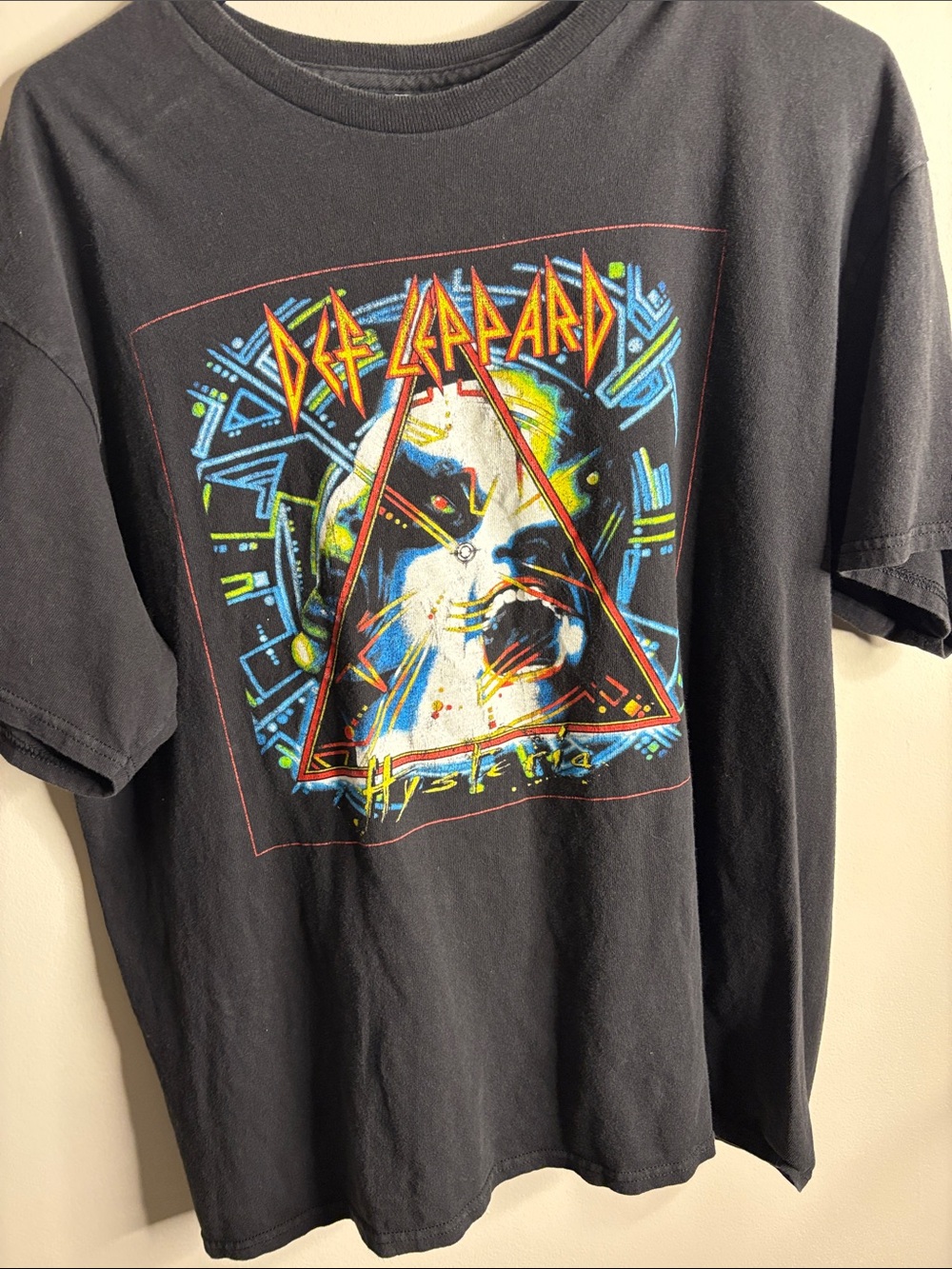Def Leppard Hysteria Short Sleeve Graphic Tee - Black